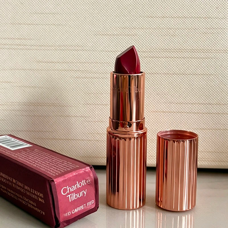 Charlotte Tilbury Makeup Lipstick Walk of No Shame Graceful Pink Pillow Talk Moisturizing Plumping Lip Gloss Strawberry Vanilla